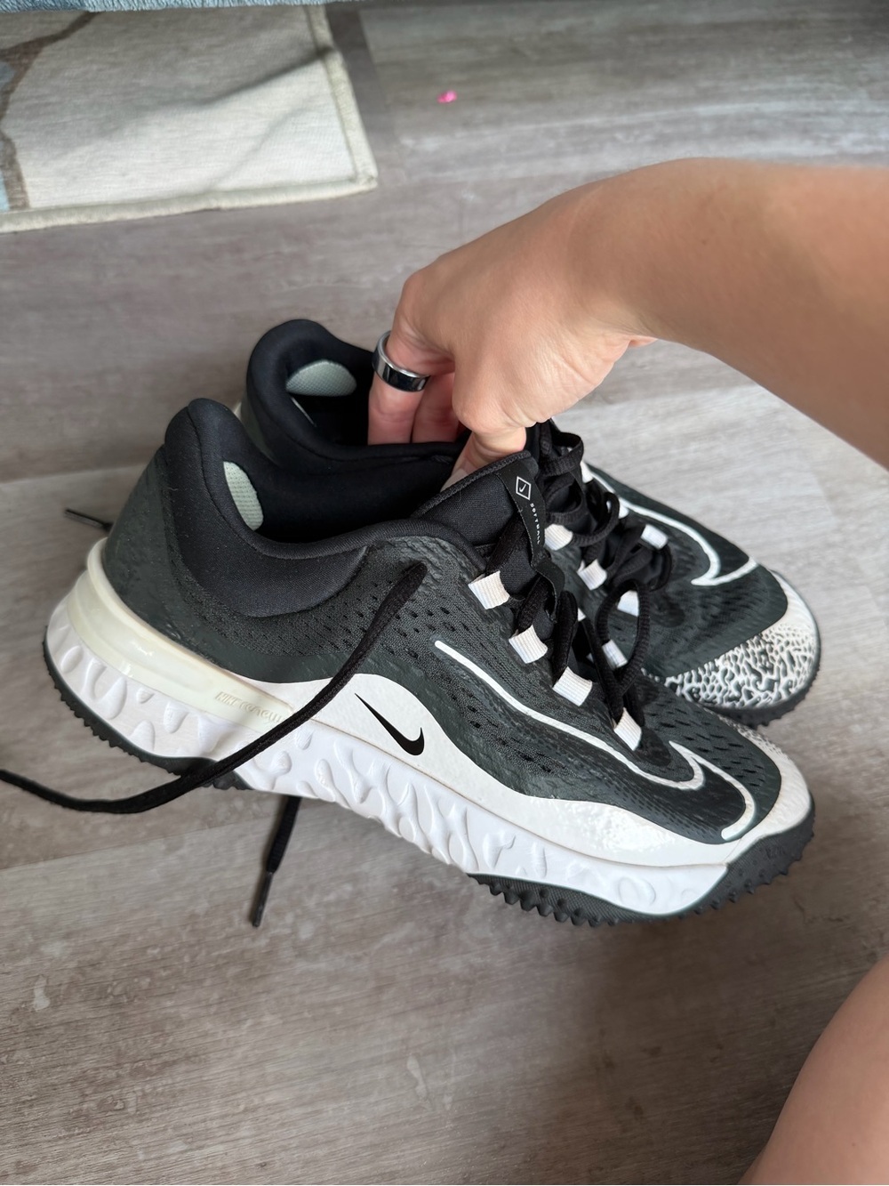 Nike Women’s Black and White Athletic Sneakers